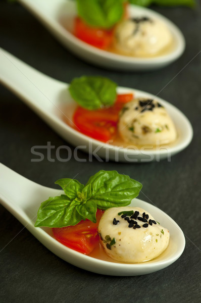 Alimentos queso aceite de oliva tomates albahaca fiesta Foto stock © BVDC