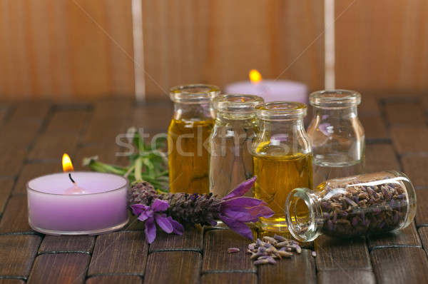 Masażu oleje spa aromatyczny lawendy świece Zdjęcia stock © BVDC