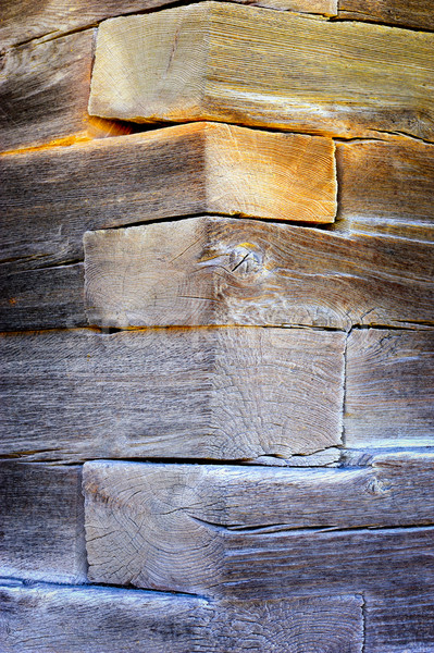 Colţ vechi rural casă textură lemn Imagine de stoc © byrdyak