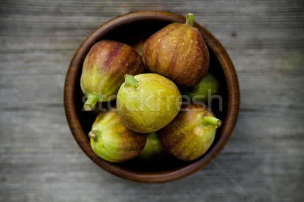 Groep kom rustiek houten tafel top Stockfoto © c12