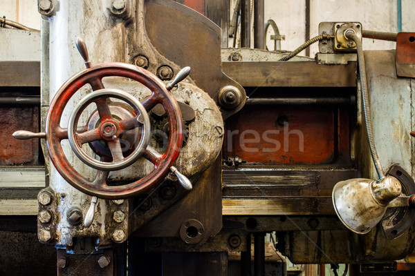 Foto stock: Pormenor · máquina · velho · tecnologia · metal · lâmpada