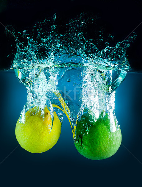 Obst Kalk Zitrone dunkel Wasser grünen Stock foto © Calek