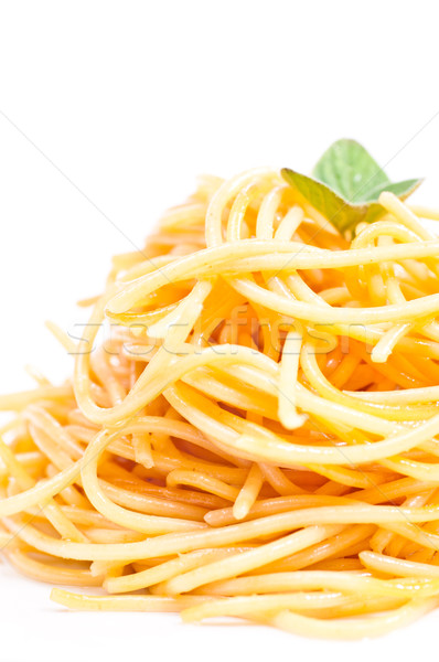 Spaghetti olijfolie ingericht vers basilicum voedsel Stockfoto © calvste