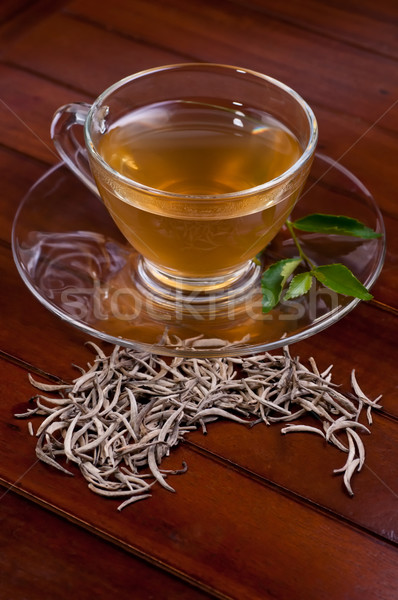 Plata consejos té mesa de madera taza mesa de madera Foto stock © calvste