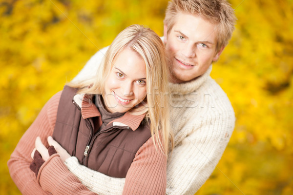 Outono feliz casal juntos parque Foto stock © CandyboxPhoto