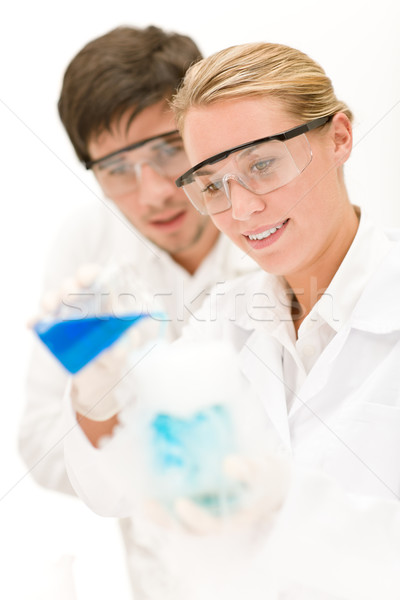 Stock fotó: Kémia · kísérlet · tudósok · laboratórium · visel · védőszemüveg