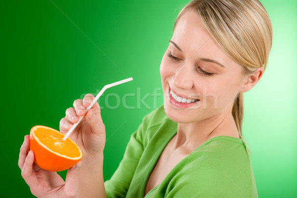 Mujer beber jugo naranja potable Foto stock © CandyboxPhoto