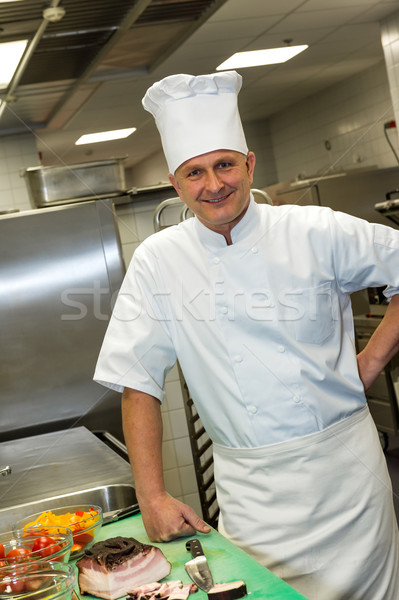 Mężczyzna kucharz stwarzające handlowych kuchnia uśmiechnięty Zdjęcia stock © CandyboxPhoto