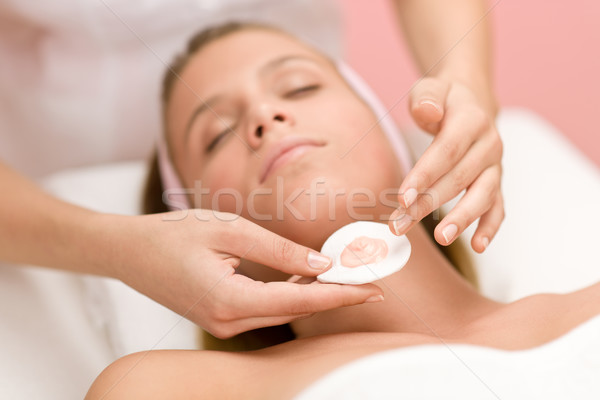 Foto stock: Mulher · cosméticos · tratamento · salão · cara