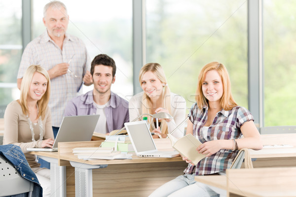 Stockfoto: Groep · studenten · volwassen · hoogleraar · universiteit