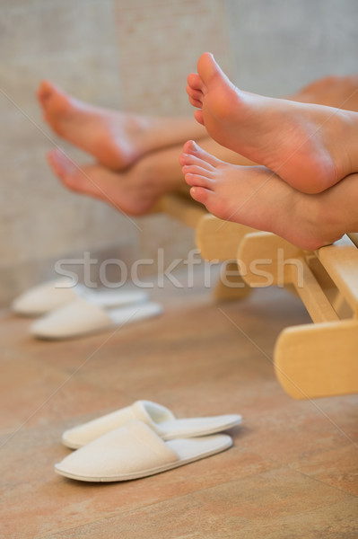 Pies dos mujeres spa habitación relajante Foto stock © CandyboxPhoto