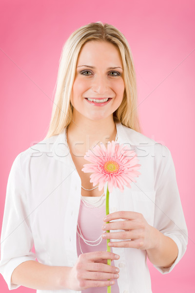 ロマンチックな 女性 ホールド ピンク デイジーチェーン 花 ストックフォト © CandyboxPhoto