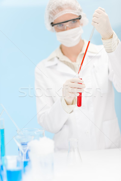 Gripa virus vaccinare cercetare femeie om de ştiinţă Imagine de stoc © CandyboxPhoto