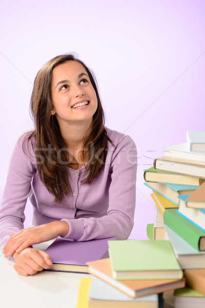 Souriant étudiant fille pourpre livres [[stock_photo]] © CandyboxPhoto