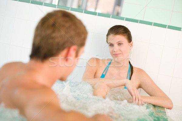 Spa jóvenes amoroso Pareja disfrutar bañera de hidromasaje Foto stock © CandyboxPhoto