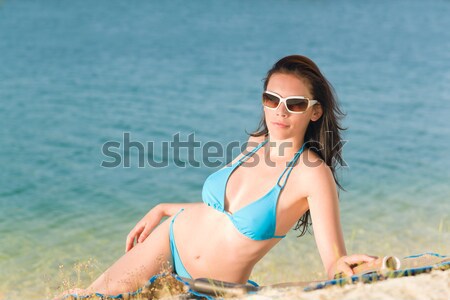 Estate spiaggia donna bikini seduta giovani Foto d'archivio © CandyboxPhoto