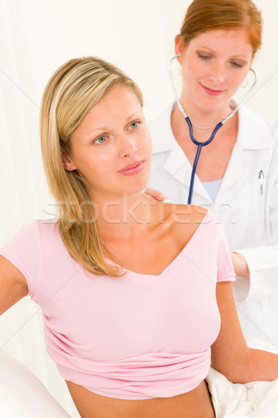 [[stock_photo]]: Médicaux · médecin · stéthoscope · femme · patient · professionnels
