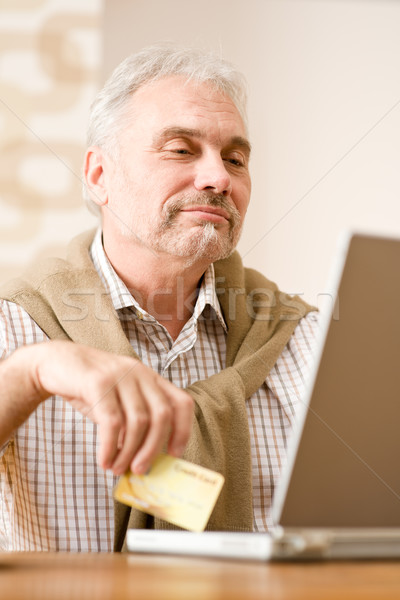 Stockfoto: Senior · volwassen · man · home · winkelen · creditcard · laptop