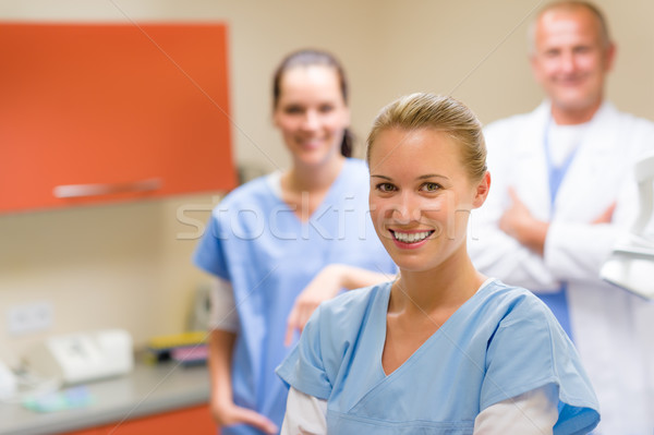 Uśmiechnięty medycznych zawodowych zespołu chirurgii portret Zdjęcia stock © CandyboxPhoto