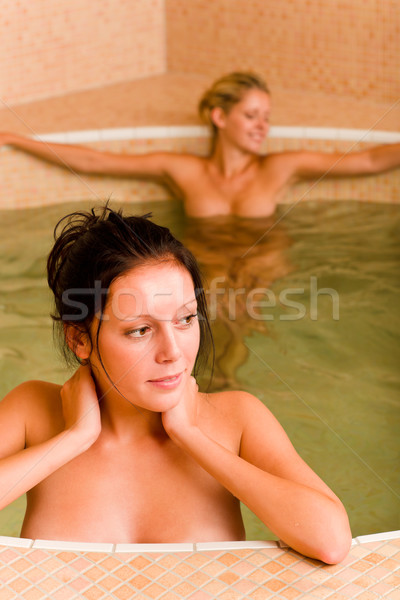Relax spa piscina due nudo donne Foto d'archivio © CandyboxPhoto