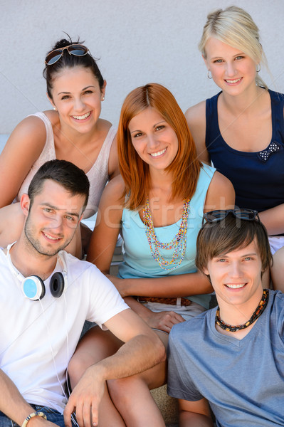 Portré főiskolai hallgató barátok csoport mosolyog főiskola Stock fotó © CandyboxPhoto