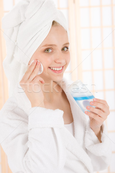 Akne genç kadın temizlemek cilt Stok fotoğraf © CandyboxPhoto