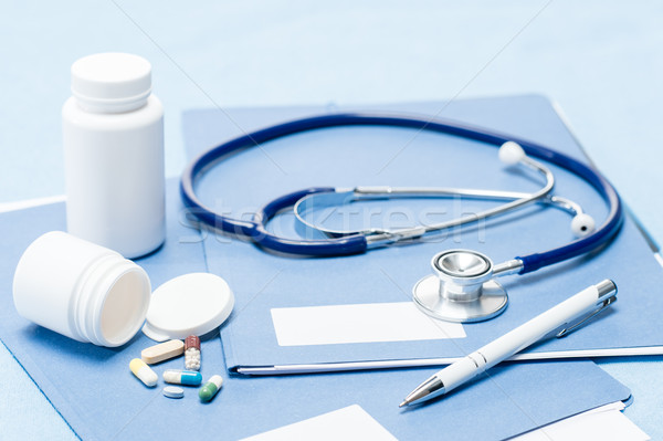 Orvosi kellékek toll gyógyszer orvosi felszerelés sztetoszkóp Stock fotó © CandyboxPhoto