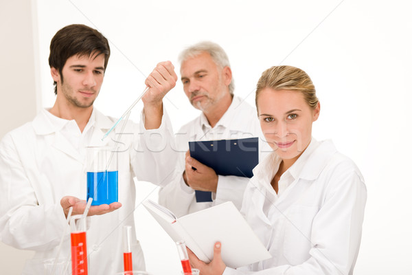 Kémia kísérlet tudósok laboratórium tesztelés influenza Stock fotó © CandyboxPhoto