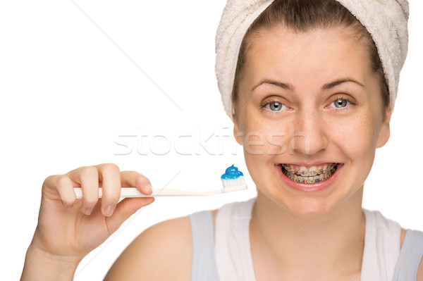 [[stock_photo]]: Fille · accolades · brosse · à · dents · isolé · fille · heureuse