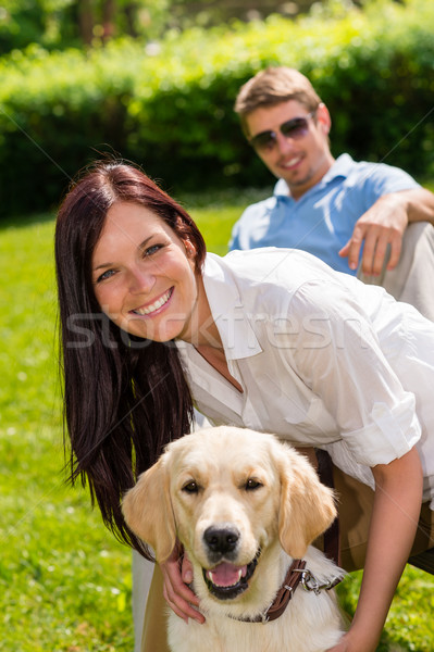 Paar vergadering golden retriever park gelukkig Stockfoto © CandyboxPhoto