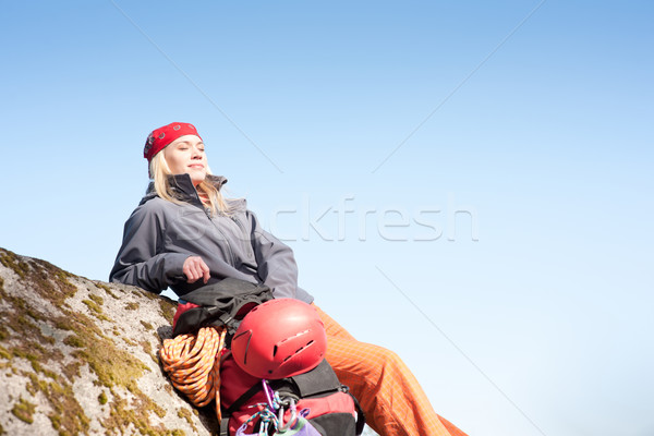 Stock fotó: Aktív · nő · hegymászás · pihen · hátizsák · fiatal · nő