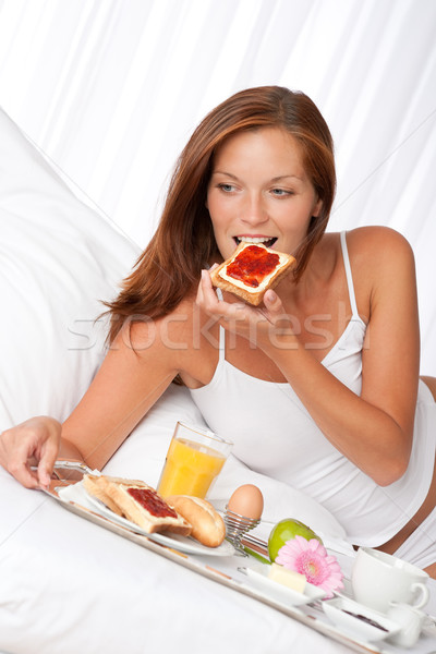 Сток-фото: завтрак · кровать · роскошь · номер · в · отеле · женщину