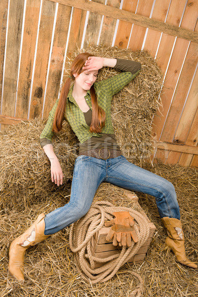 Provocerend positie jonge hooi schuur vrouw Stockfoto © CandyboxPhoto