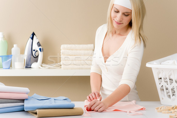 Stockfoto: Wasserij · strijken · vrouw · kleding · huishoudelijk · werk · voorjaar