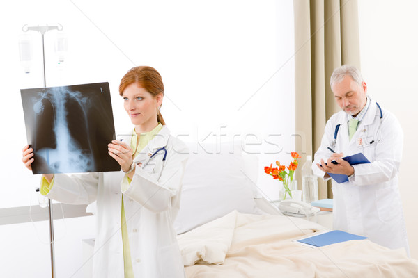 [[stock_photo]]: Médicaux · équipe · portrait · médecin · xray · hôpital