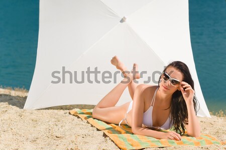 Stockfoto: Zomer · vrouw · bikini · alleen · strand · jonge · vrouw