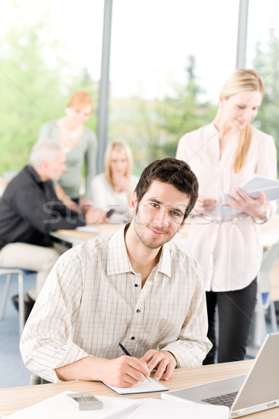 Foto stock: Jóvenes · negocios · estudiantes · empresario · frente · Universidad