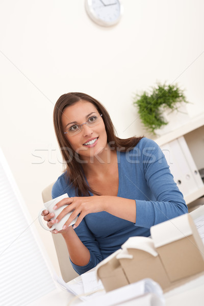 茶色の髪 女性 建築 座って オフィス ストックフォト © CandyboxPhoto