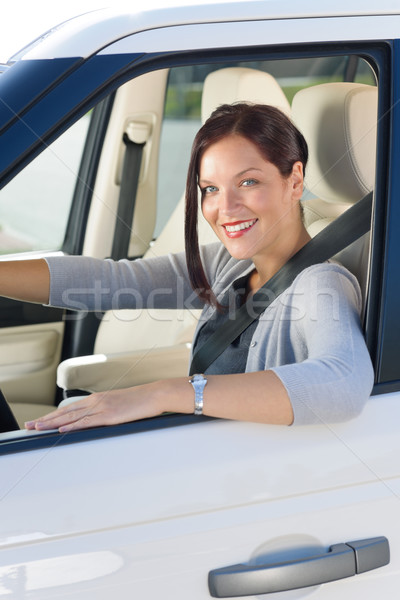 Stockfoto: Aantrekkelijk · zakenvrouw · drive · luxe · auto · elegante