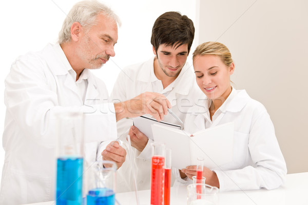 Kimya deney bilim adamları laboratuvar test aşı Stok fotoğraf © CandyboxPhoto