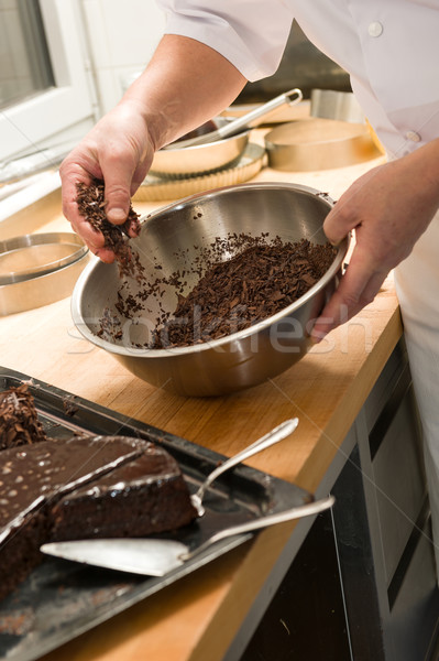 Küchenchef Schokoladenkuchen Puderzucker dunkel braun Hotel Stock foto © CandyboxPhoto