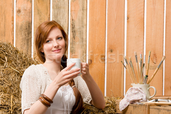 Jeunes romantique femme grange tasse [[stock_photo]] © CandyboxPhoto