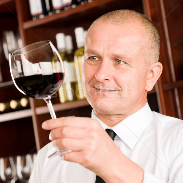 Weinbar Kellner schauen Glas Restaurant bar Stock foto © CandyboxPhoto