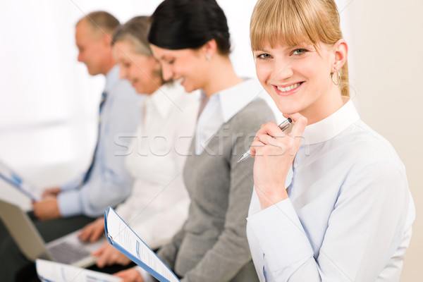 Interjú üzletemberek vár tanulás jelentés nő Stock fotó © CandyboxPhoto