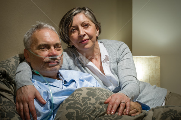 Maduro Pareja esposa enfermo marido casa Foto stock © CandyboxPhoto