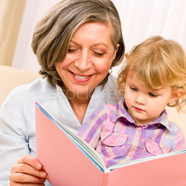 祖母 孫娘 を読む 図書 一緒に 女の子 ストックフォト © CandyboxPhoto