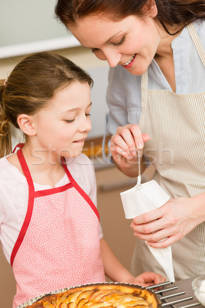 Szarlotka matka córka cukru wisienką rodziny Zdjęcia stock © CandyboxPhoto