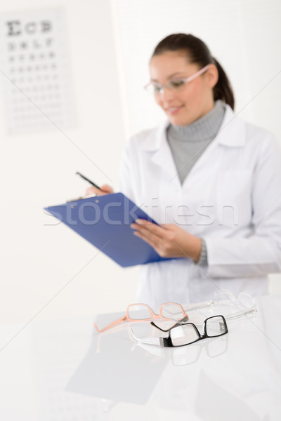 眼鏡屋 医師 女性 眼鏡 眼 グラフ ストックフォト © CandyboxPhoto