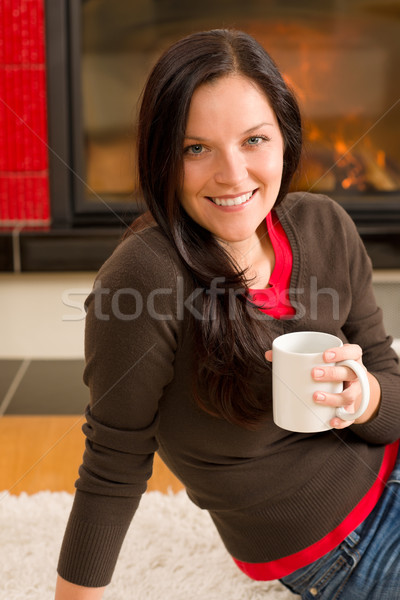 Foto stock: Invierno · casa · chimenea · mujer · beber · caliente