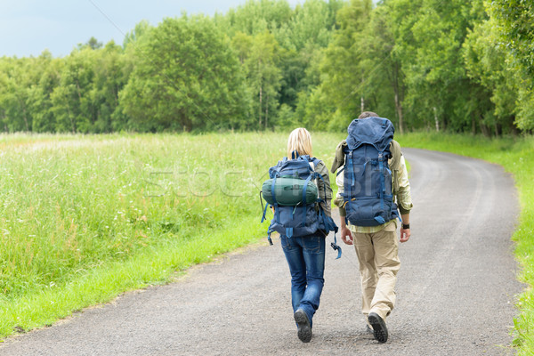 Stockfoto: Wandelen · rugzak · asfalt · weg · platteland